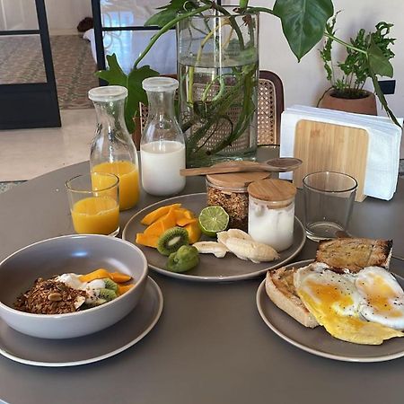 Narrativ Lofts - Lira - Mid Century Cozy Retreat Διαμέρισμα Καμπέτσε Εξωτερικό φωτογραφία